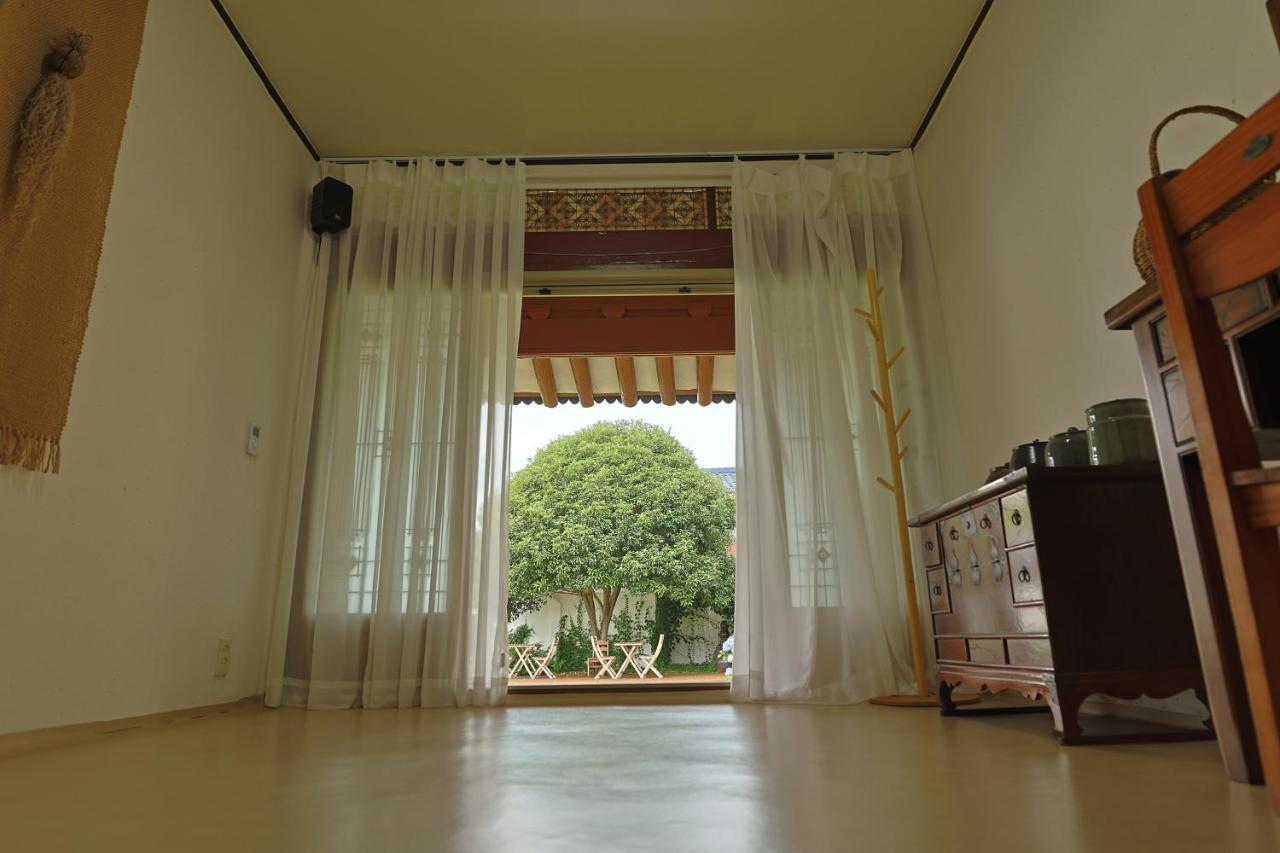 Daoljae Hanok Pension Suncheon Bagian luar foto