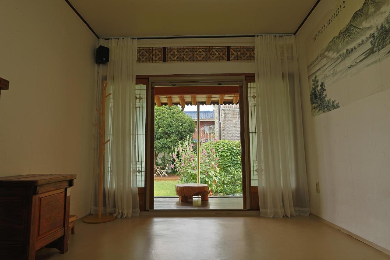 Daoljae Hanok Pension Suncheon Bagian luar foto